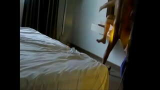 Soția bucurat prieten