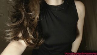 Llaeth diferu drwy fy gwisg