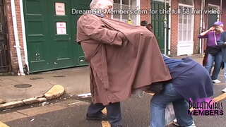 ���້ Milfs ມົນຕີຖະຫນົນສໍາລັບການເມັດໃນຈີນ