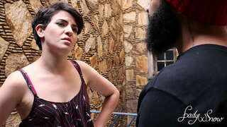 Comunistinha kua ki te pōti i runga i te Boulos, me te tahuri te reira ki te haona